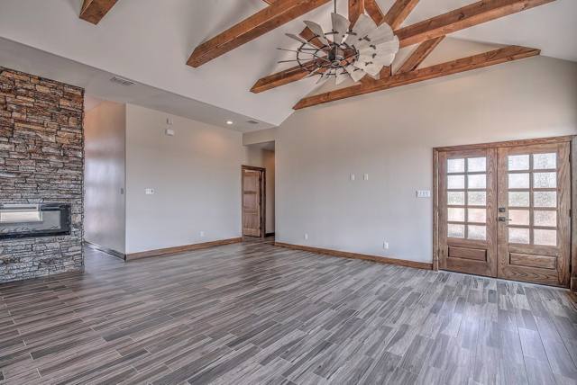 San Manuel TX - Watch this AMAZING Ranch-Style Home Get Built, photo 16